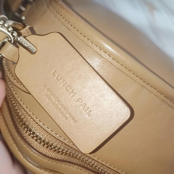 Brown Leather Women's Coach Bag - Picture 2 of 4